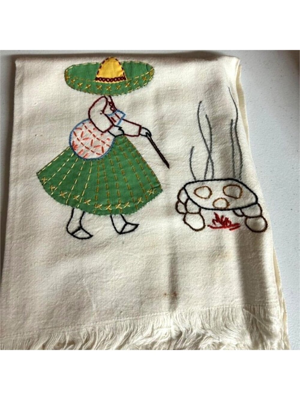 Vintage Hand Embroidered Señorita Kitchen Towels Set of 5 - Picture 5 of 6
